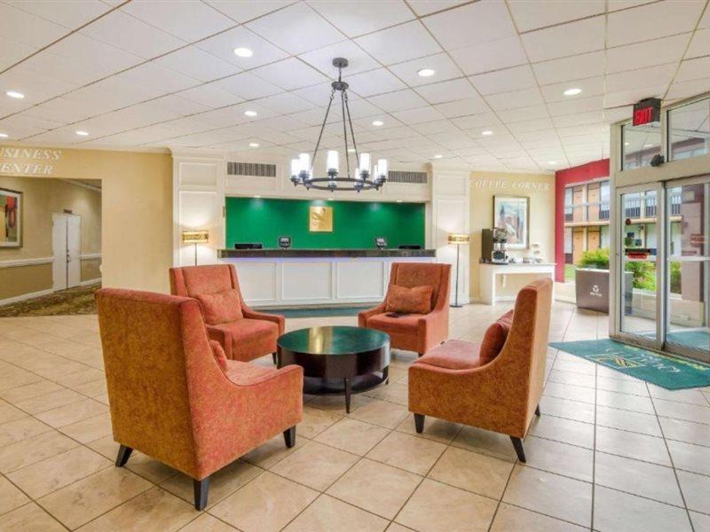 Quality Inn Roanoke Airport Екстер'єр фото