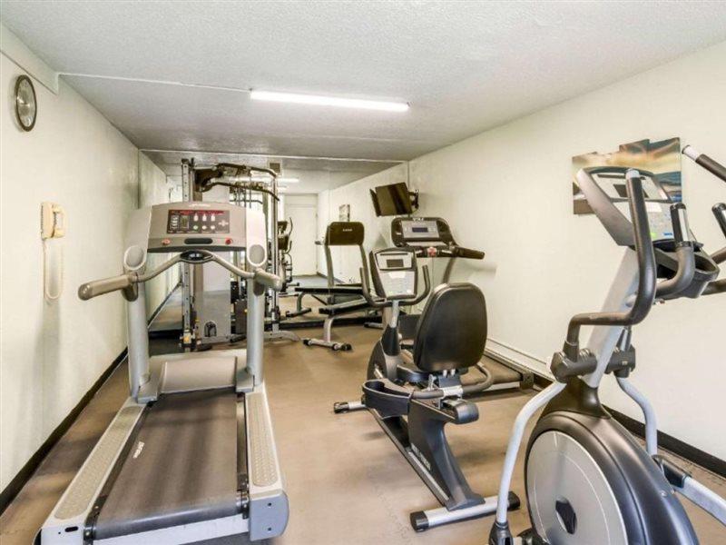 Quality Inn Roanoke Airport Екстер'єр фото