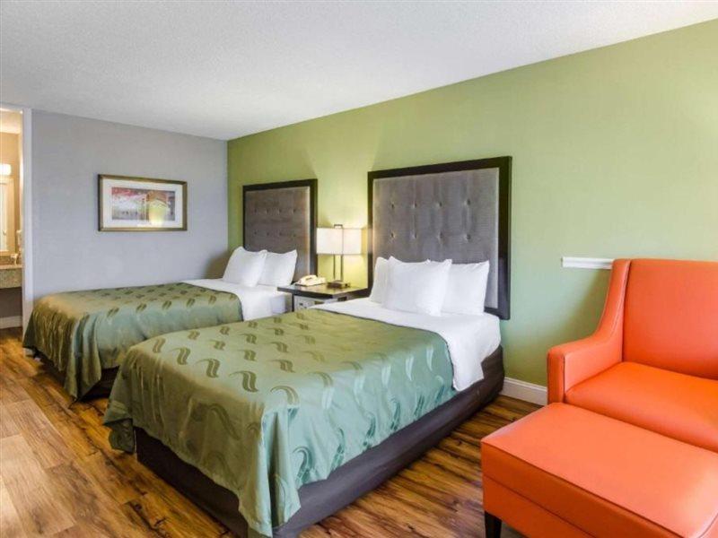 Quality Inn Roanoke Airport Екстер'єр фото