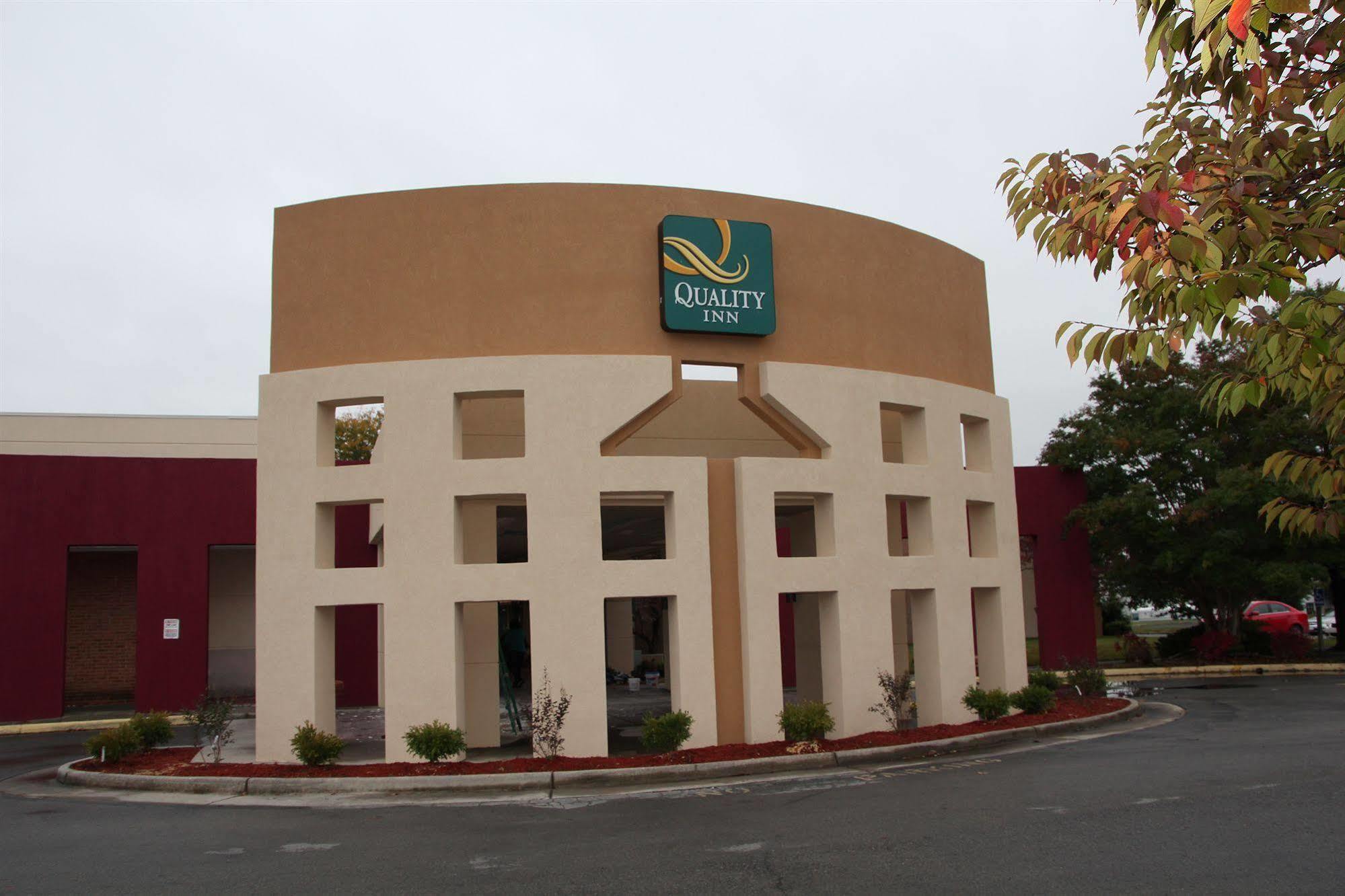 Quality Inn Roanoke Airport Екстер'єр фото